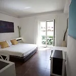 Season Bed & Breakfast