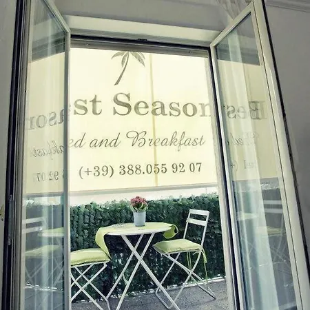 Frühstückspension Season