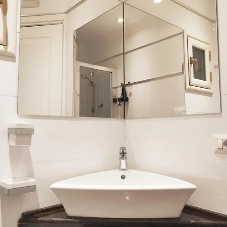 Season Bed & Breakfast 4*