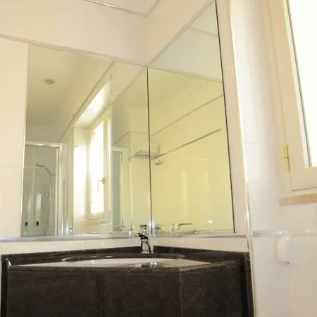 Bed & Breakfast Season